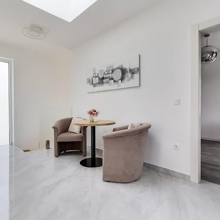 Martina Zadarvillas Zaton (Zadar)